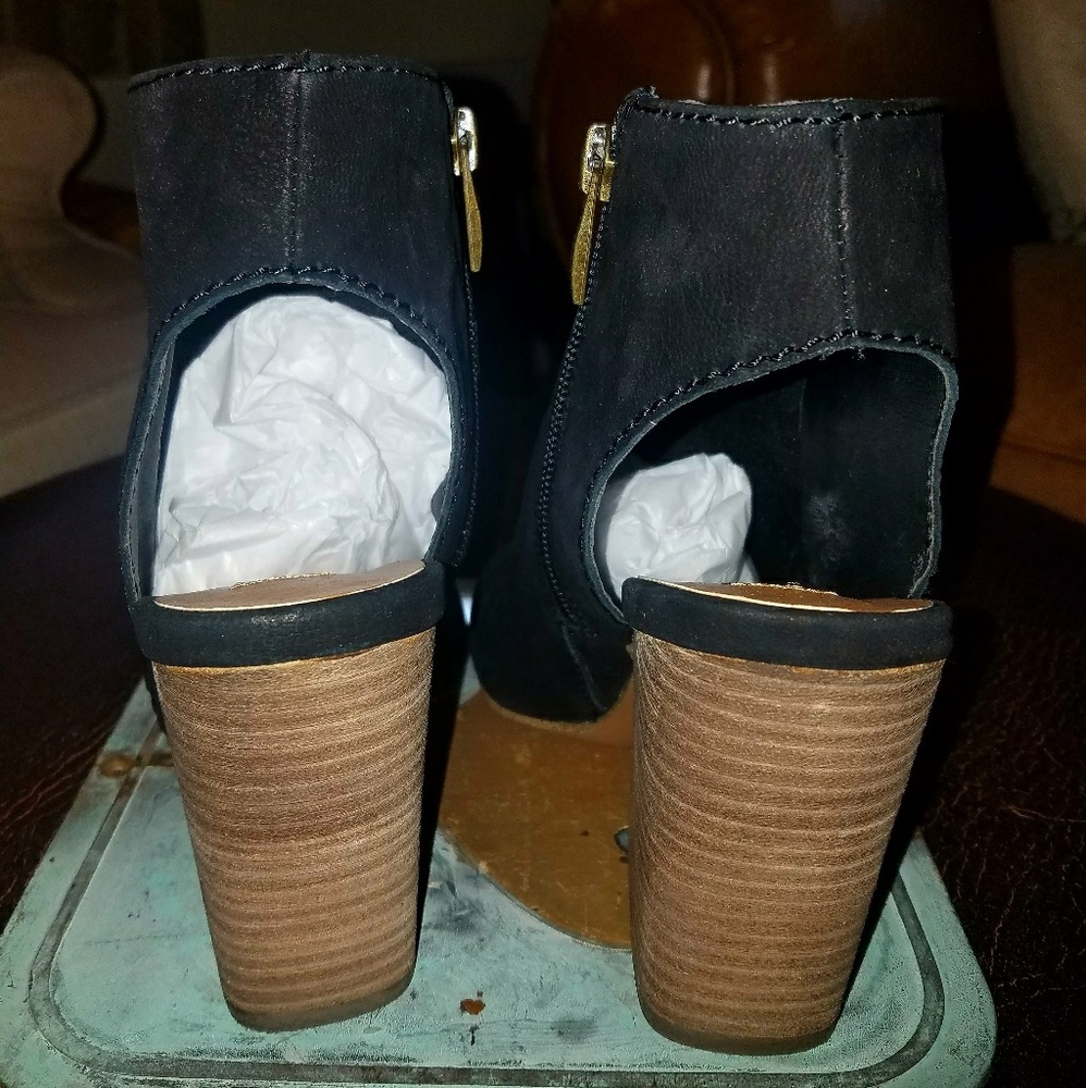 🔴SOLD🔴 Steve Madden Mingle - Picture 4 of 6